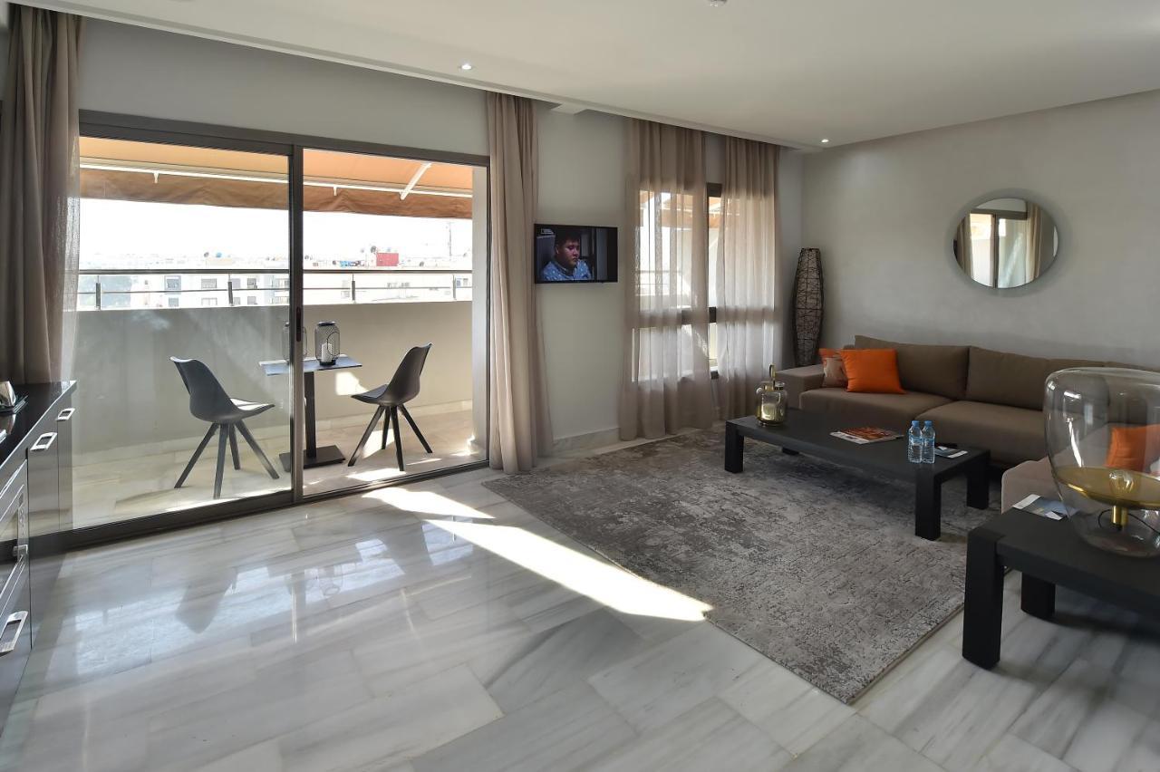 Le Yacht Suites Hotel Casablanca Bagian luar foto