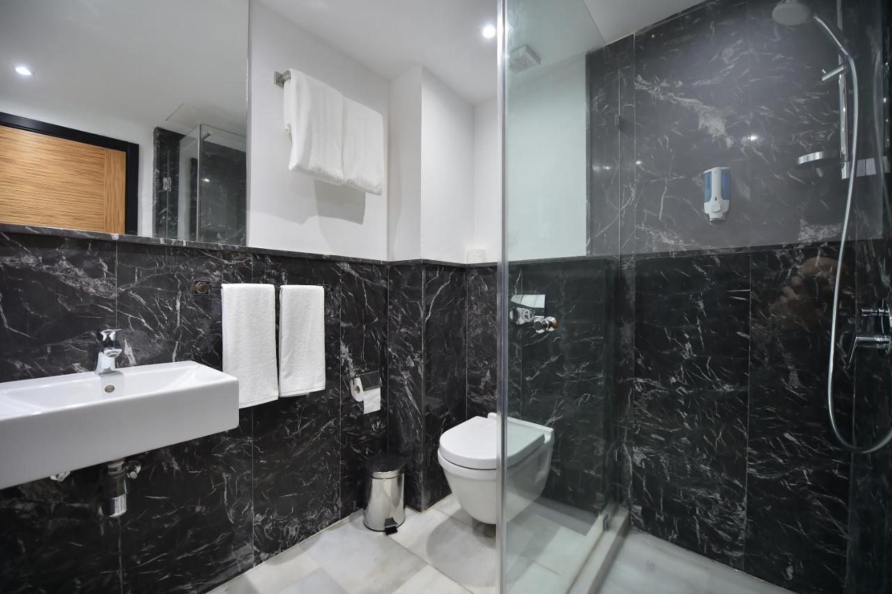 Le Yacht Suites Hotel Casablanca Bagian luar foto